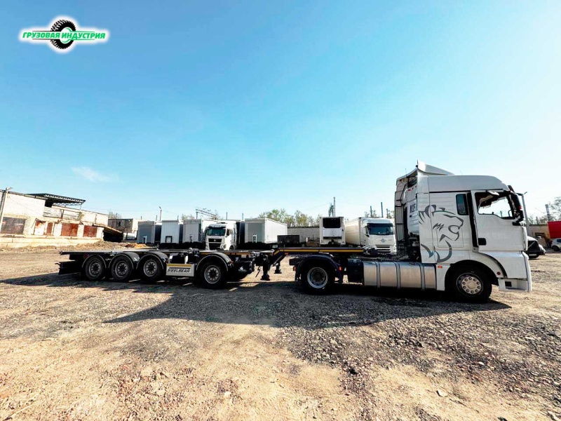 Отгрузка полуприцепа контейнеровоза SteelBear PF-41N-6 (универсал) в Новороссийск